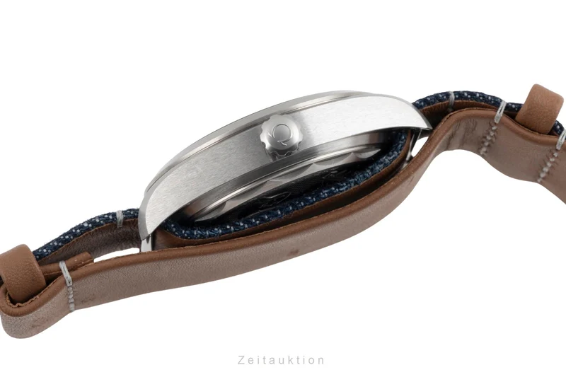 Omega Railmaster steel automatic men's watch 220.12.40.20.03.001 [2602552]