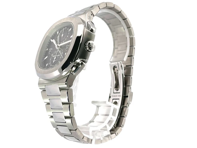 Patek Philippe Nautilus 5990/1A-001 Travel Time aus 2020 D-Papiere