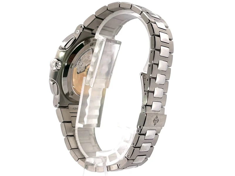 Patek Philippe Nautilus 5990/1A-001 Travel Time aus 2020 D-Papiere