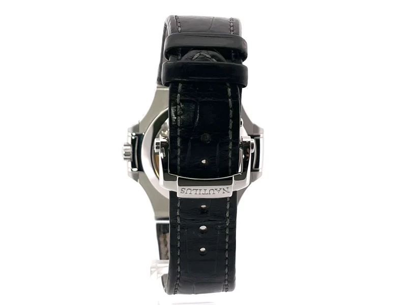 Patek Philippe Nautilus 5726A-001 Annual Calendar Mondphase aus 2010 D-Papiere