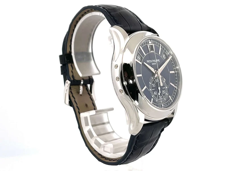 Patek Philippe Ref. 5905P-001 Jahreskalender Platin aus 2015 D-Papiere