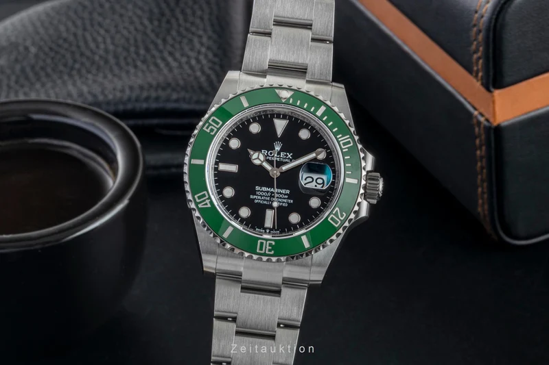 Rolex Submariner steel automatic men's watch 126610LV [2603000]
