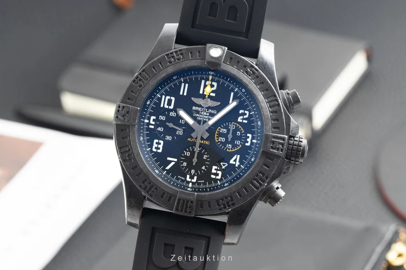 Breitling Avenger chronograph breitlight automatic men's watch XB0180 [2603150]