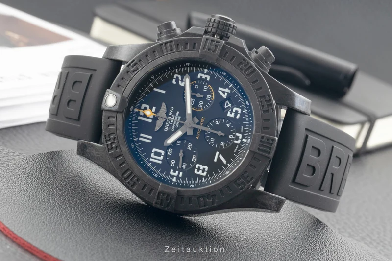Breitling Avenger chronograph breitlight automatic men's watch XB0180 [2603150]