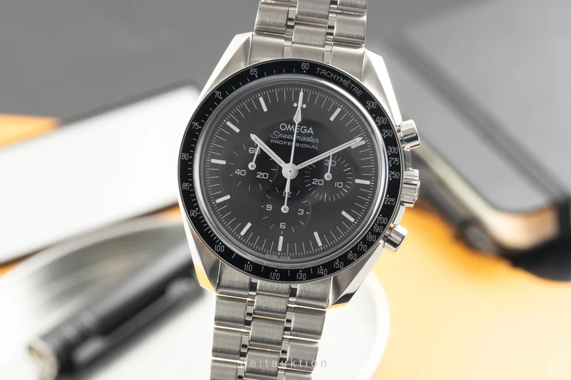 Omega Speedmaster Moonwatch chronograph steel manual winding men's watch 310.30.42.50.01.002 LP: 8700EUR [2602870]