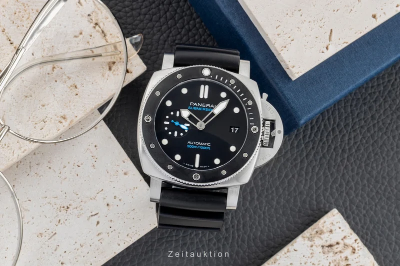 Panerai Submersible steel automatic men's watch PAM00683 LP: 9700EUR [2602648]