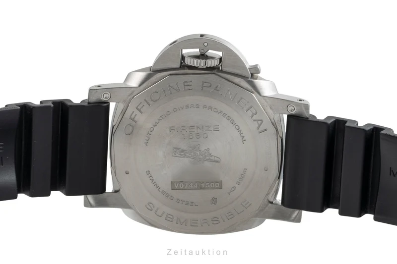 Panerai Submersible steel automatic men's watch PAM00683 LP: 9700EUR [2602648]