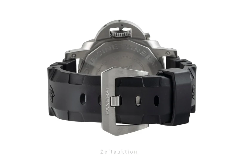 Panerai Submersible steel automatic men's watch PAM00683 LP: 9700EUR [2602648]