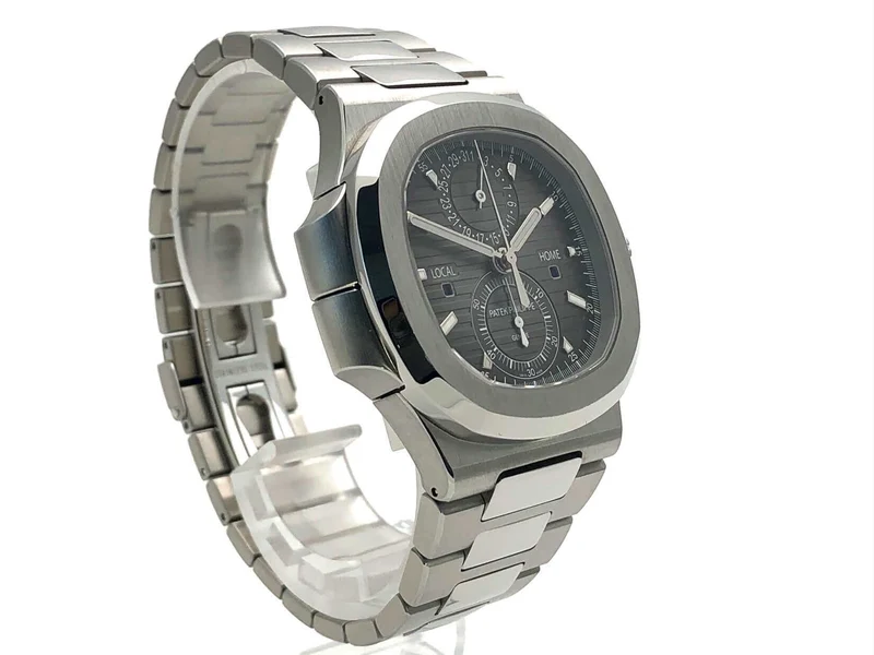 Patek Philippe Nautilus 5990/1A-001 Travel Time aus 2018 D-Papiere