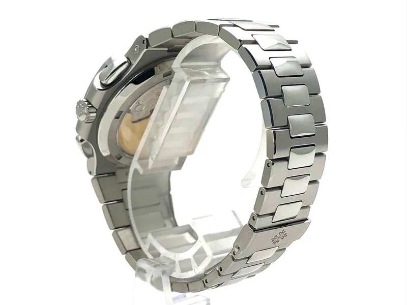 Patek Philippe Nautilus 5990/1A-001 Travel Time aus 2018 D-Papiere