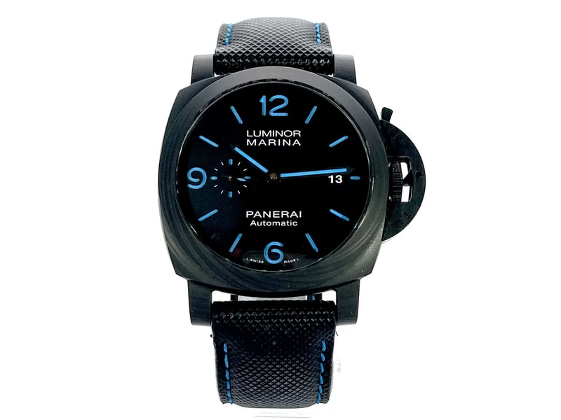 Panerai Luminor Marina 44 Carbotech PAM01661 aus 2021