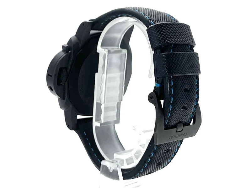 Panerai Luminor Marina 44 Carbotech PAM01661 aus 2021