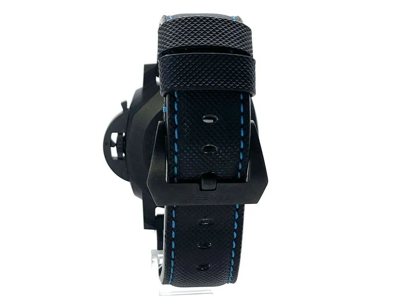 Panerai Luminor Marina 44 Carbotech PAM01661 aus 2021