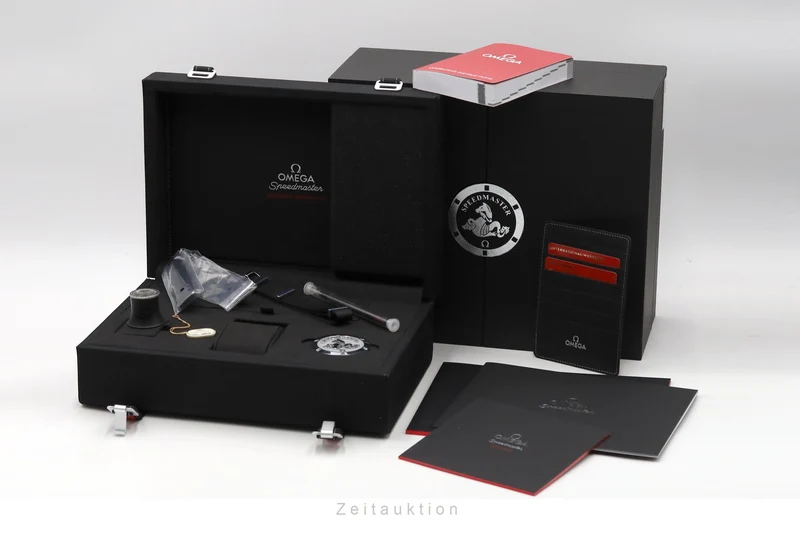 Omega Speedmaster chronograph steel manual winding men's watch 311.30.40.30.01.001 LP: 16800EUR [2602966]