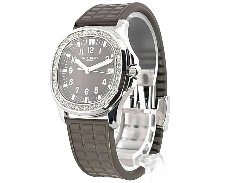 Patek Philippe Aquanaut Lady 5067A-023 aus 2018