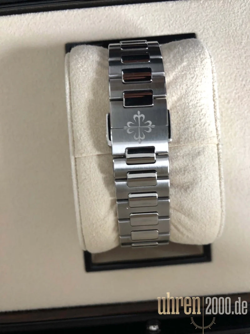 Patek Philippe Nautilus Ladies Ref. 7118/1200A-010