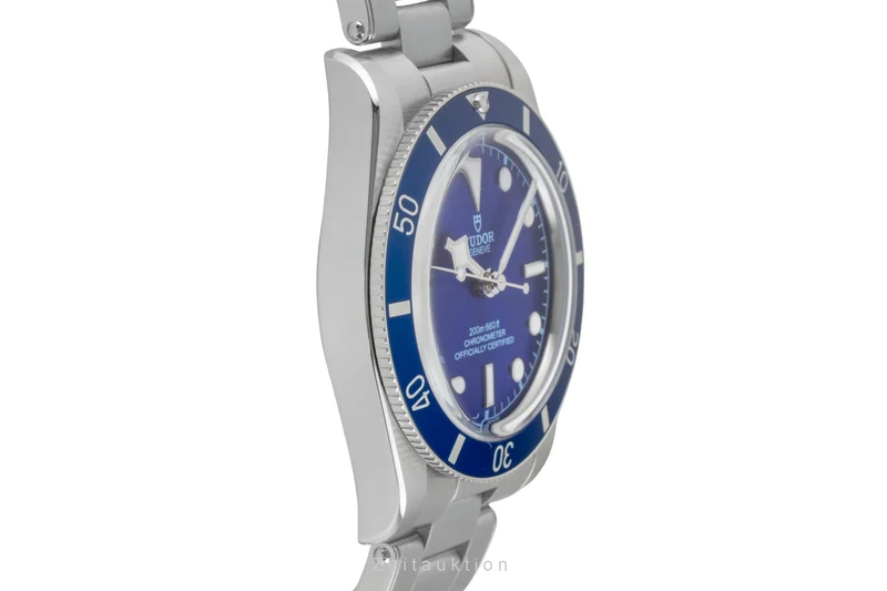 Tudor Black Bay steel automatic unisex M79000B-0001 LP: 4280EUR [2603390]