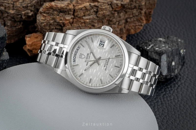 Tudor Date-Day steel automatic men's watch 76200 [2600422]
