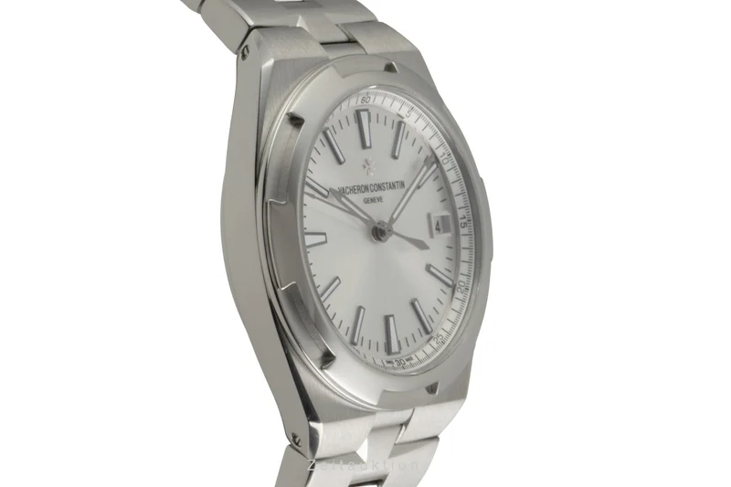 Vacheron & Constantin Overseas steel automatic men's watch 4500V/110A-B126 LP: 27900EUR [2602956]