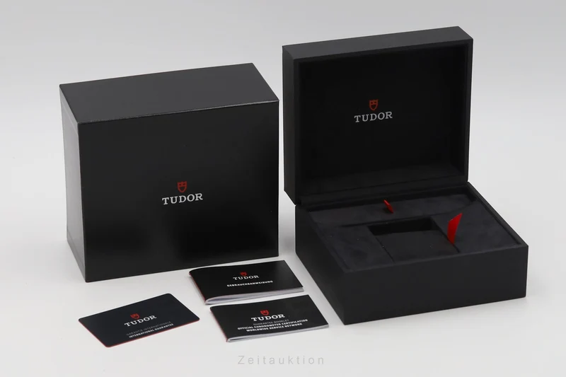 Tudor Black Bay steel automatic men's watch M79470-0001 [2602906]