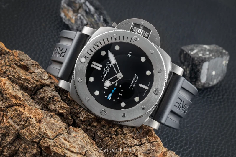 Panerai Submersible titanium automatic men's watch PAM01305 [2505890]