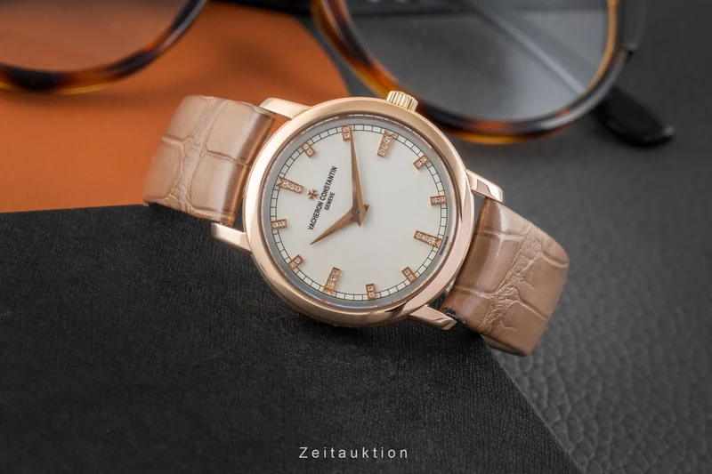 Vacheron & Constantin Traditionnelle 18 ct red gold quartz women's watch 25155/000R-9585 LP: 14600EUR [2603193]