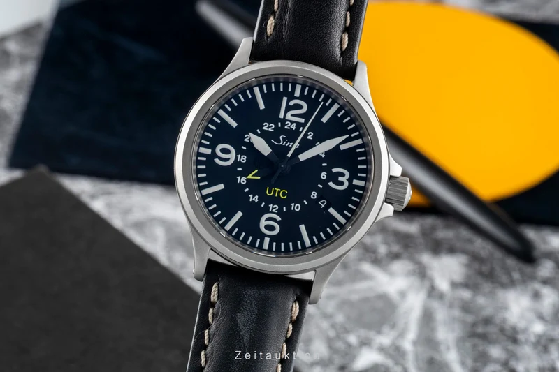 Sinn 856 UTC steel automatic men's watch 856.010 LP: 2110EUR [2603116]