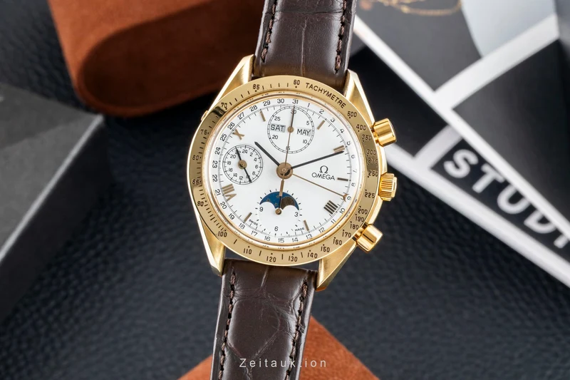 Omega Speedmaster chronograph 18 ct gold automatic men's watch 3131.20 LP: 22600EUR [2601903]