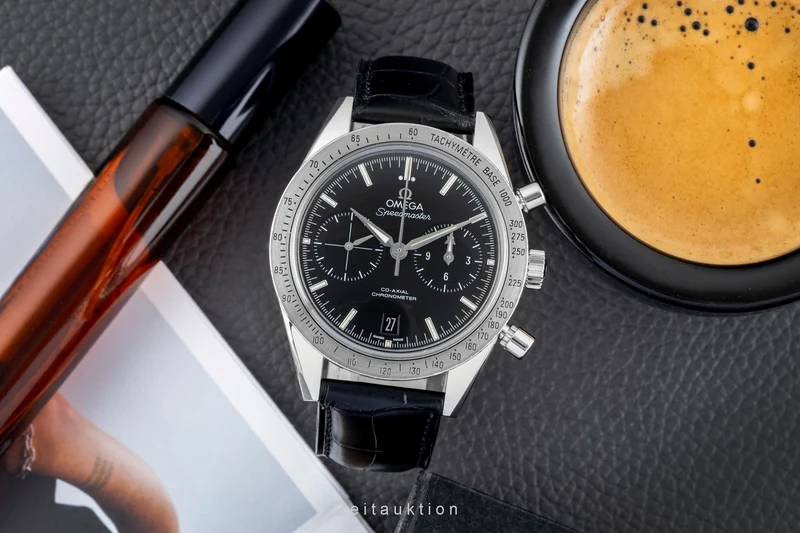 Omega Speedmaster chronograph steel automatic men's watch 331.10.42.51.01.001 LP: 9900EUR [2602730]