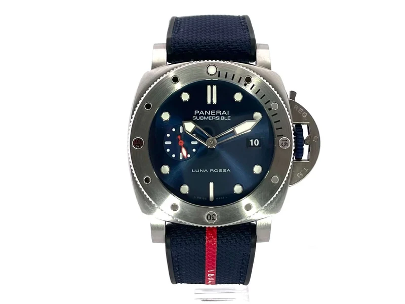 Panerai Submersible QuarantaQuattro Luna Rossa PAM01391