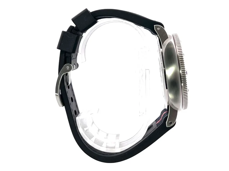 Panerai Submersible QuarantaQuattro Luna Rossa PAM01391