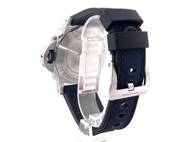 Panerai Submersible QuarantaQuattro Luna Rossa PAM01391