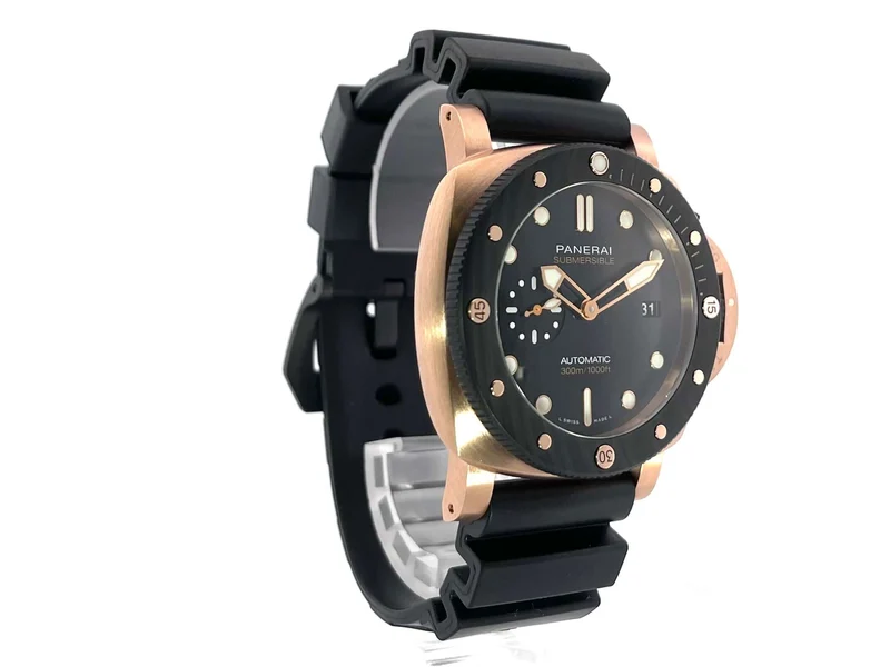 Panerai Submersible QuarantaQuattro Goldtech OroCarbo PAM01070