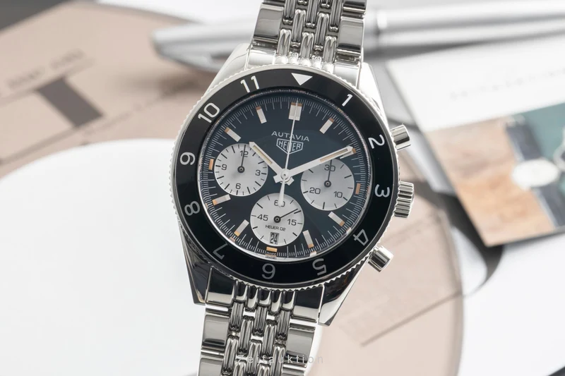 Tag Heuer Autavia chronograph steel automatic men's watch CBE2110.BA0687 [2602923]