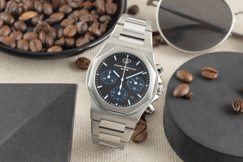 Girard Perregaux Laureato chronograph steel automatic men's watch 81020-11-631-11A LP: 19400EUR [2602826]