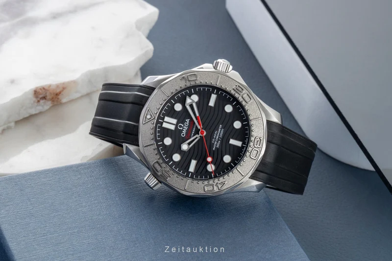 Omega Seamaster steel / titanium automatic men's watch 210.32.42.20.01.002 [2602564]