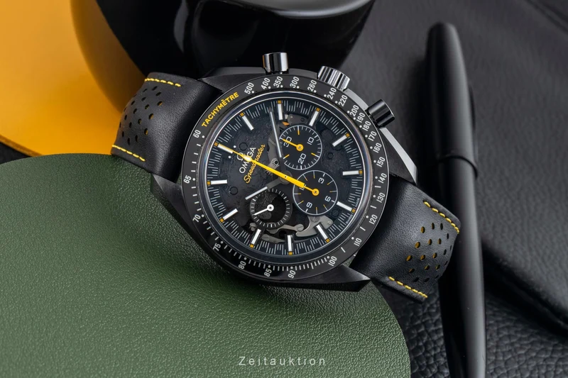 Omega Speedmaster Moonwatch chronograph ceramic manual winding men's watch 311.92.44.30.01.001 LP: 11700EUR [2602630]