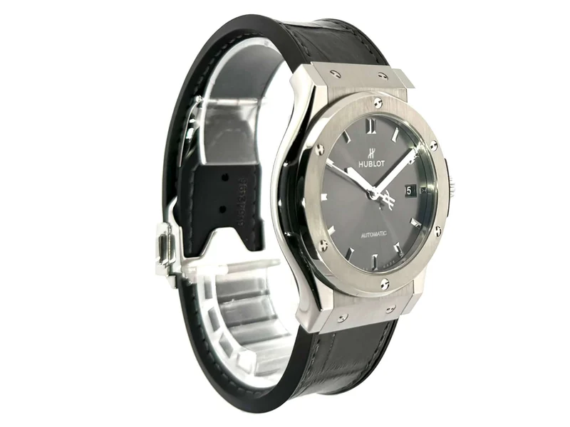 Hublot Classic Fusion 542.NX.7071.LR Titanium 42 Racing Grey