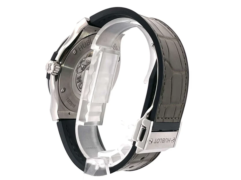 Hublot Classic Fusion Titanium Green 511.NX.8970.LR aus 2020
