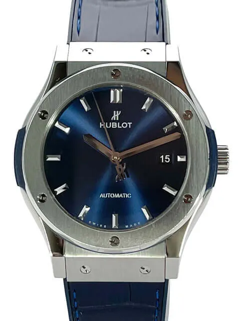 Hublot Classic Fusion Titanium 42 Blue 542.NX.7170.LR aus 2015 D-Papiere