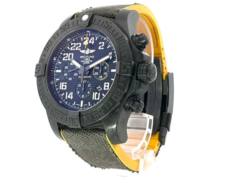Breitling Avenger Hurricane 24 XB1210E4.BE89.257S.X20D.4 aus 2016 D-Papiere