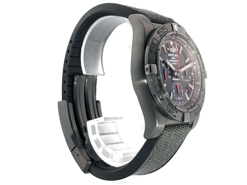 Breitling Chronomat 44 Blacksteel MB0111C3.BE35.253S.M20DSA.2 aus 2016