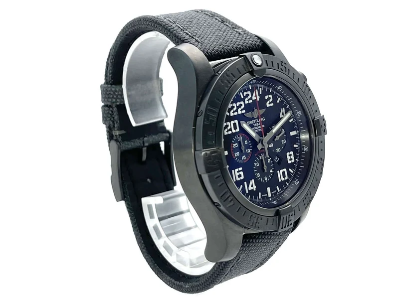 Breitling Super Avenger II Black Steel M2233010 Limited Edition aus 2014 D-Papiere