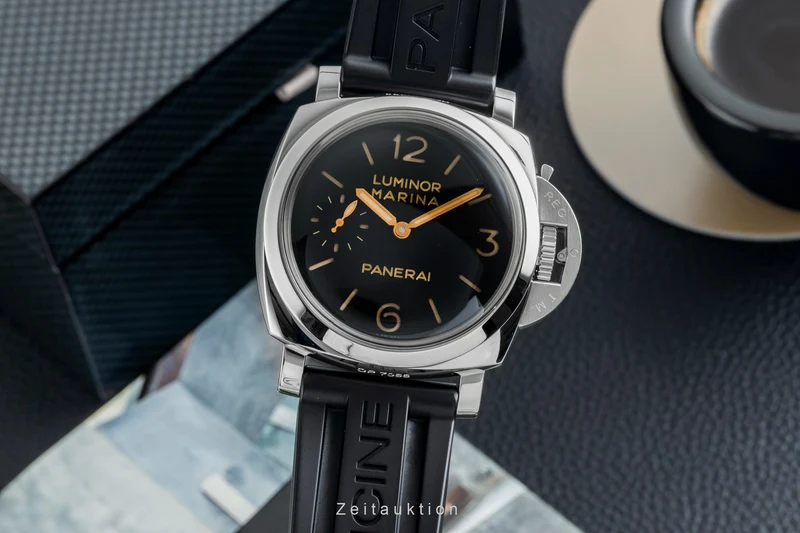 Panerai Luminor Marina steel manual winding men's watch PAM00422 LP: 12800EUR [2602645]