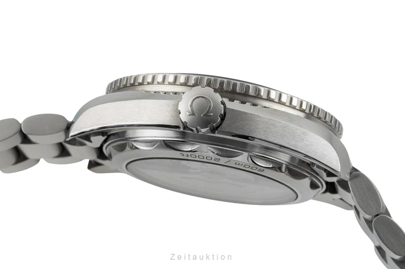Omega Seamaster steel automatic men's watch 215.30.44.21.01.001 LP: 9000EUR [2602368]