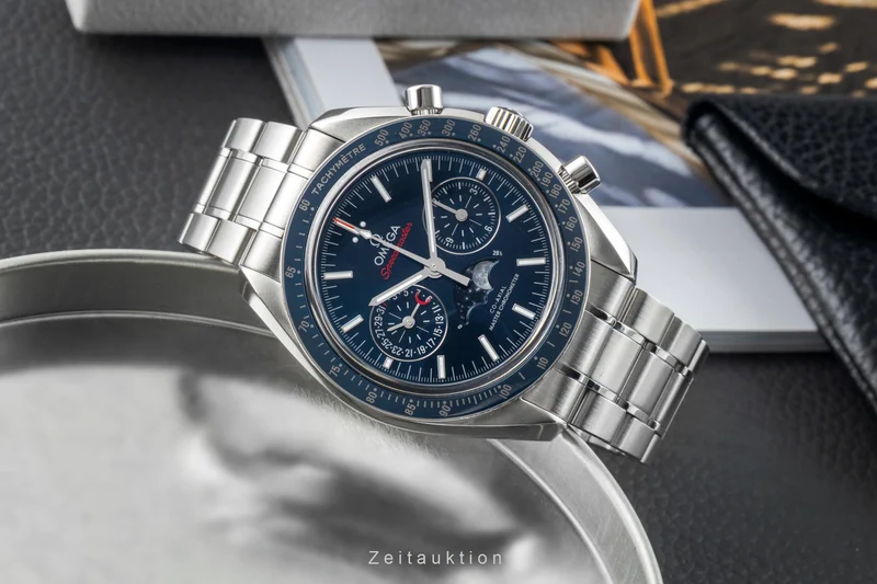 Omega Speedmaster chronograph steel automatic men's watch 304.33.44.52.03.001 LP: 12200EUR [2601906]