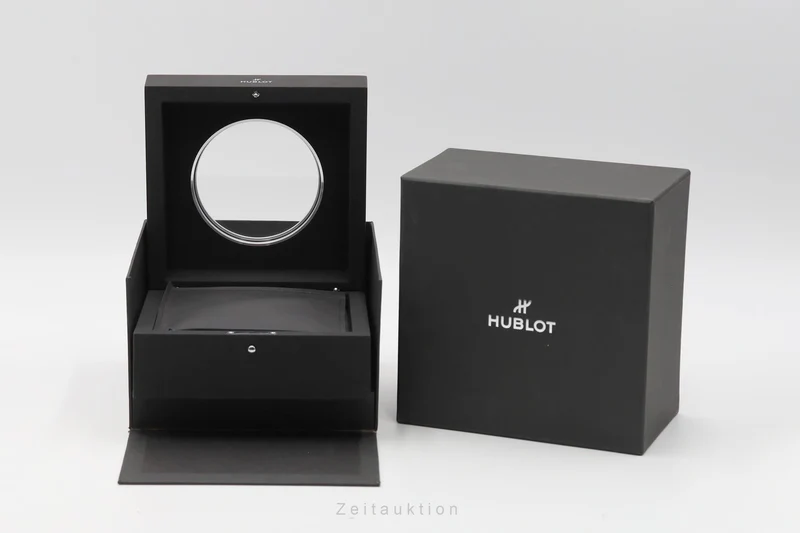 Hublot Classic Fusion titanium automatic men's watch 542.NX.8970.RX LP: 8500EUR [2602728]