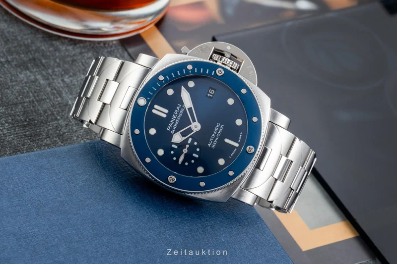 Panerai Submersible steel automatic men's watch PAM01068 LP: 12200EUR [2602785]