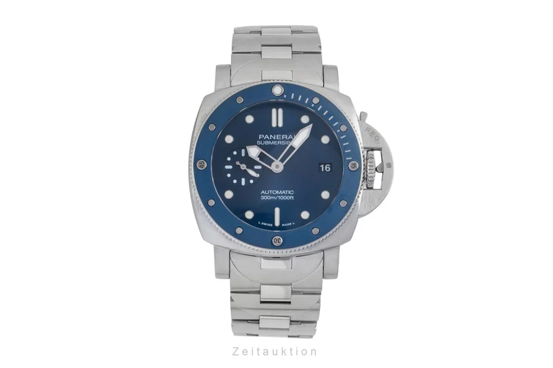 Panerai Submersible steel automatic men's watch PAM01068 LP: 12200EUR [2602785]