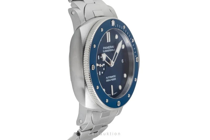 Panerai Submersible steel automatic men's watch PAM01068 LP: 12200EUR [2602785]
